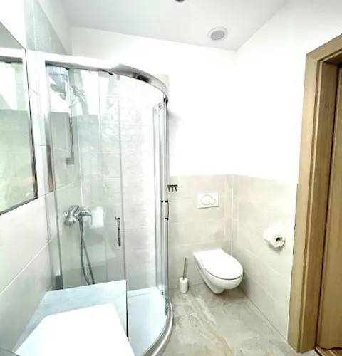 Marina Marcin Krol منزل للإقامة ياستارنيا