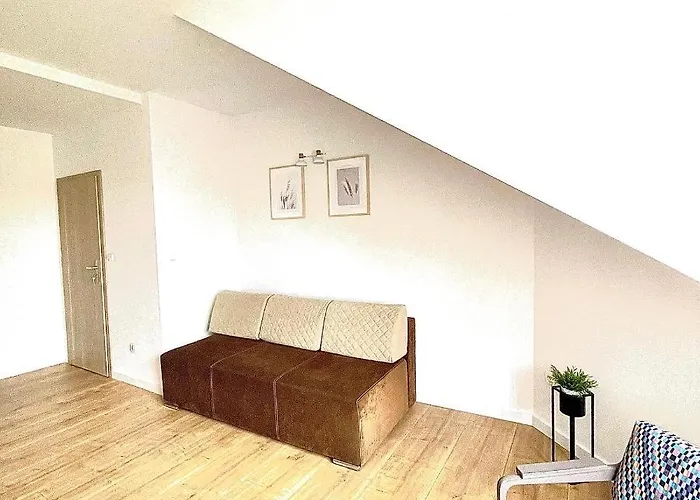 Marina Marcin Krol *